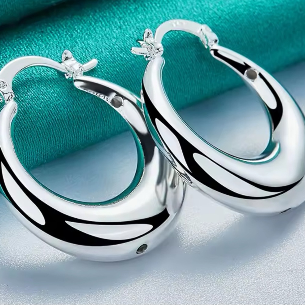 925 Sterling Silver Round thick chunky Classic Hoop earrings 1” - Picture 4 of 4